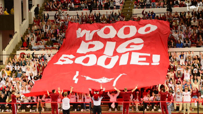 GYM_CROWDBANNER_KENTUCKY